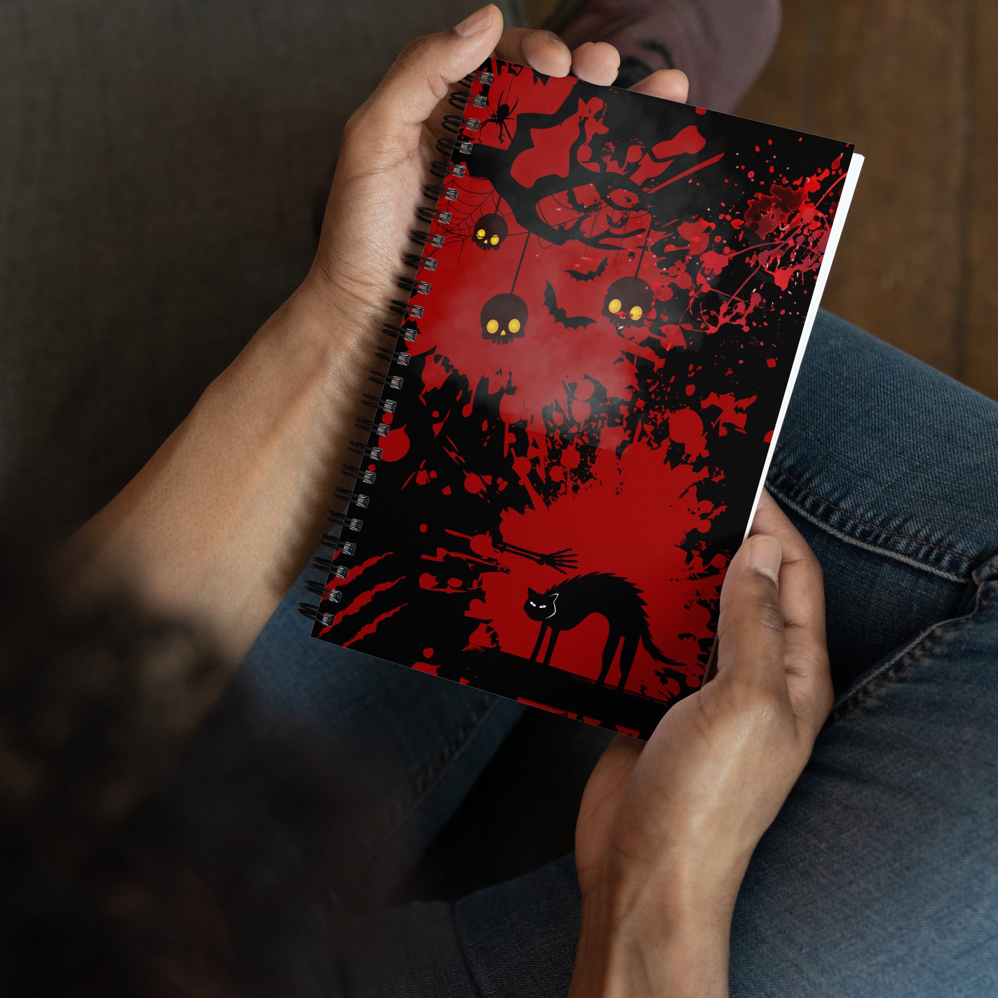 Halloween Special - A Crimson Night : Spiral notebook